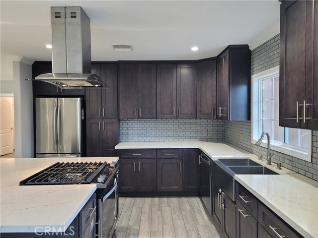 Detail Gallery Image 6 of 40 For 5939 Vanalden Ave, Tarzana,  CA 91356 - 3 Beds | 2 Baths