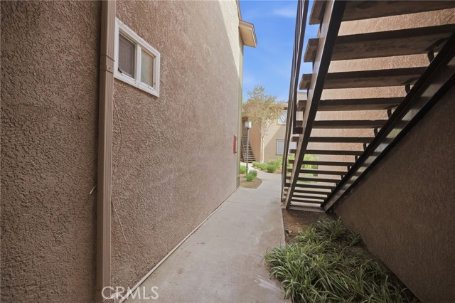 2616 avenida del vista, Corona CA: https://media.crmls.org/medias/b79a3c8e-ca18-441d-8c1b-b5c16f8fb66e.jpg