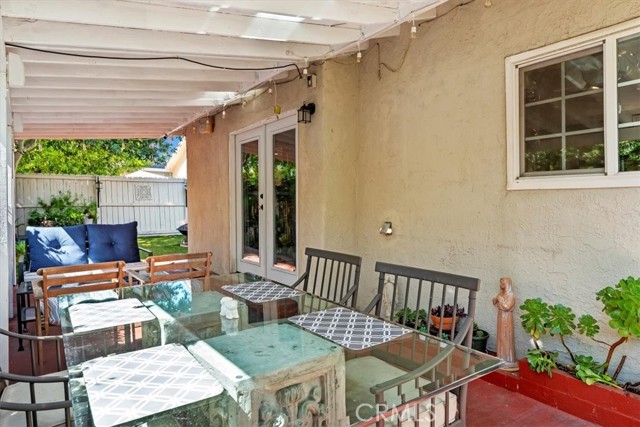 3751 Laurita Avenue, Pasadena CA: https://media.crmls.org/medias/b79a8636-07bf-4b89-900c-bf1762c6752e.jpg