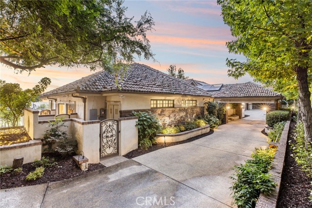 Detail Gallery Image 1 of 69 For 512 Lantern Crest Dr, Redlands,  CA 92373 - 4 Beds | 4/1 Baths