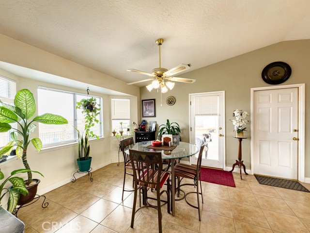 Detail Gallery Image 13 of 35 For 18492 Live Oak St, Hesperia,  CA 92345 - 3 Beds | 2 Baths