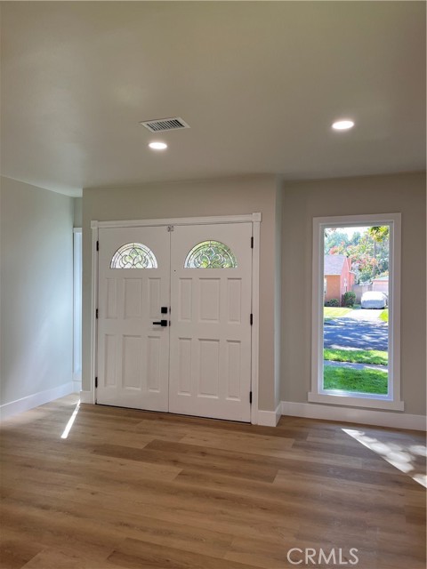 Detail Gallery Image 5 of 27 For 1219 W Maddox, Long Beach,  CA 90810 - 3 Beds | 2 Baths