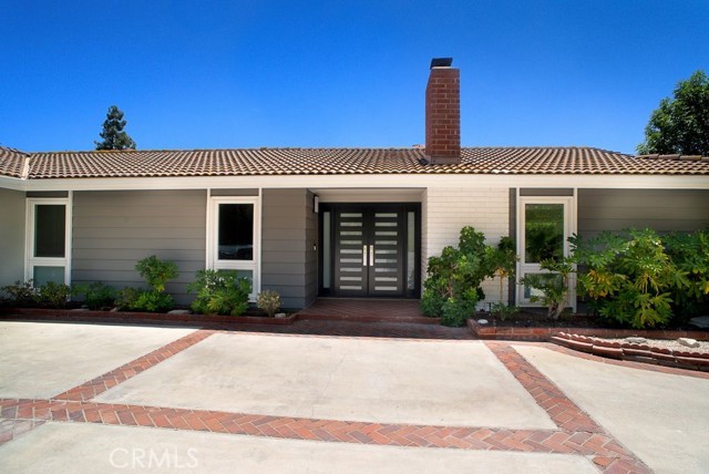 8464 Moorcroft Avenue, West Hills CA: https://media.crmls.org/medias/b79c5c3a-04bb-402e-a603-03360e96b7d5.jpg