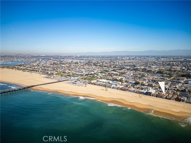 1207 Seal Way, Seal Beach CA: https://media.crmls.org/medias/b79c8421-d934-417f-b1cf-53428493f21e.jpg