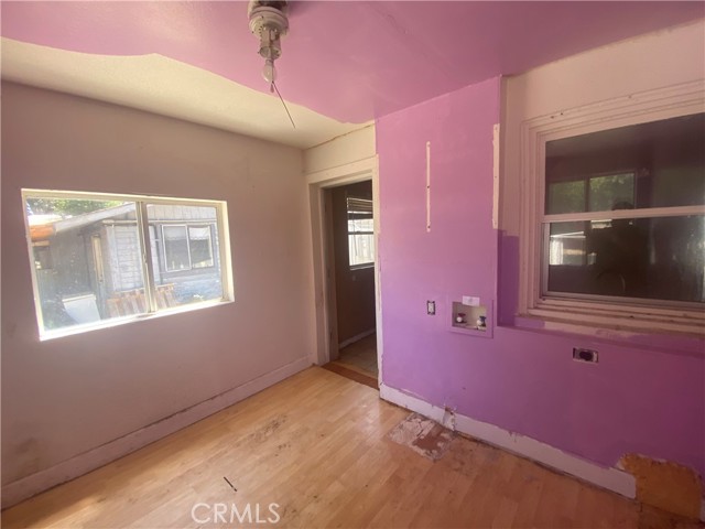 566 1st Street, Upper Lake CA: https://media.crmls.org/medias/b79ca55f-87b4-49d5-88c0-3d96c83af36c.jpg