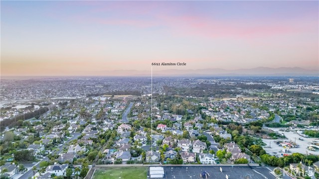 6692 Alamitos Circle, Huntington Beach CA: https://media.crmls.org/medias/b79cfb40-878b-45dc-a41a-d5505a4f5a24.jpg