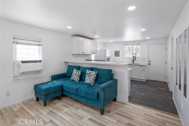 Detail Gallery Image 28 of 47 For 1251 N Commonwealth, Los Angeles,  CA 90029 - – Beds | – Baths