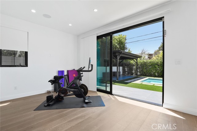535 N Sierra Bonita Avenue, Los Angeles CA: https://media.crmls.org/medias/b79e406d-bbeb-4300-8fb0-3d16030e1e76.jpg