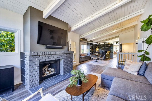 956 Tia Juana, Laguna Beach CA: https://media.crmls.org/medias/b79ef5ae-7ad4-4b50-97bd-a92569a69689.jpg