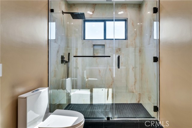 Detail Gallery Image 32 of 57 For 13838 Milbank St, Sherman Oaks,  CA 91423 - 4 Beds | 4 Baths