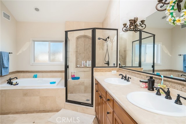 2208 Warfield Avenue, Redondo Beach, California 90278, 4 Bedrooms Bedrooms, ,2 BathroomsBathrooms,Residential,Sold,Warfield,SB17031973