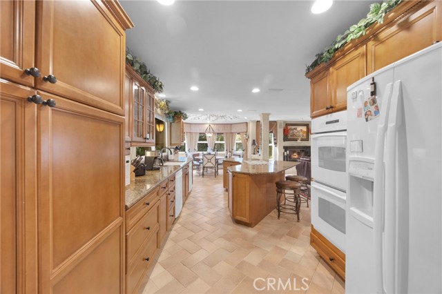 Detail Gallery Image 22 of 73 For 9902 Lapworth, Huntington Beach,  CA 92646 - 4 Beds | 5 Baths