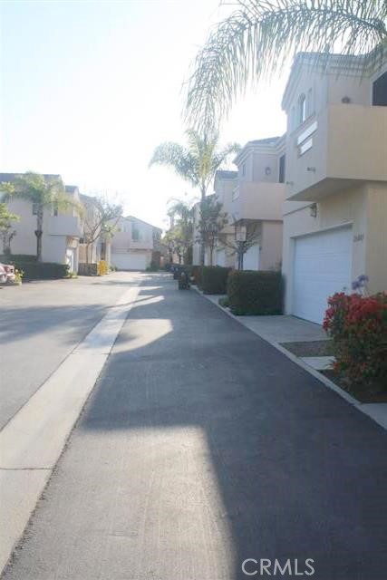 26045 Frampton Avenue, Harbor City CA: https://media.crmls.org/medias/b7a00ecf-93b8-44a3-91b0-79fedcd975e2.jpg