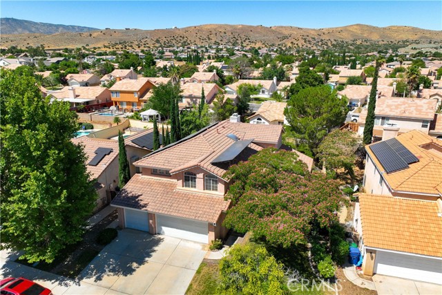 Detail Gallery Image 6 of 9 For 40059 Lloyds Ct, Palmdale,  CA 93551 - 4 Beds | 3 Baths