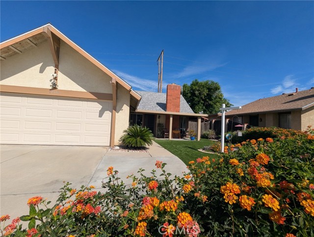 Detail Gallery Image 2 of 21 For 22196 Emerald St, Grand Terrace,  CA 92313 - 3 Beds | 2 Baths