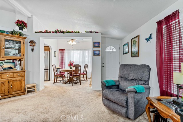10210 Base Line Road, Rancho Cucamonga CA: https://media.crmls.org/medias/b7a12aea-68b9-4371-9f16-c5f6ed284f05.jpg