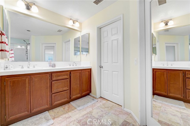 Detail Gallery Image 33 of 38 For 13223 Norfolk Ct, Moorpark,  CA 93021 - 3 Beds | 2/1 Baths