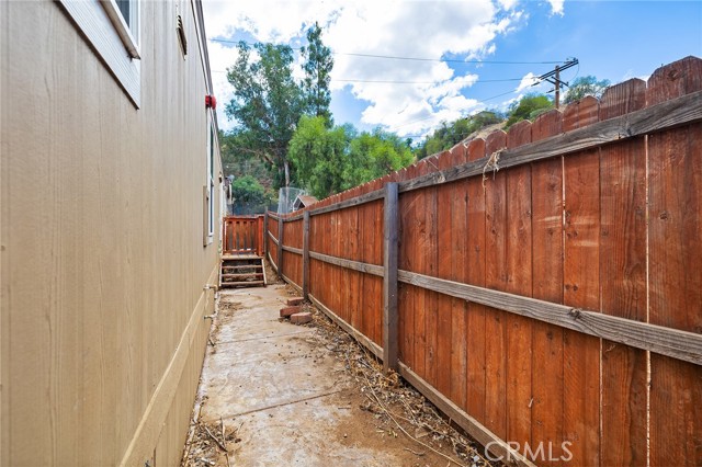 17603 Hayes, Lake Elsinore CA: https://media.crmls.org/medias/b7a2aaeb-f84d-4eb9-a182-dd9d56a886a1.jpg