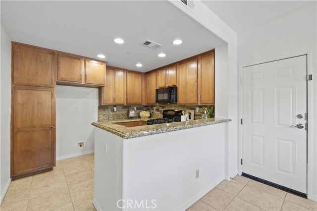 28507 Herrera Street, Valencia CA: https://media.crmls.org/medias/b7a34b91-e1e7-4609-a6b7-9cab13a35187.jpg