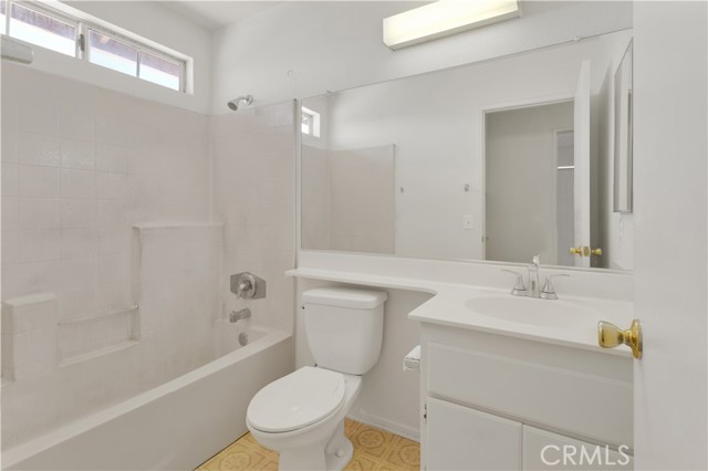 13776 Foxfire Rd, Victorville, CA 92392 photo 13