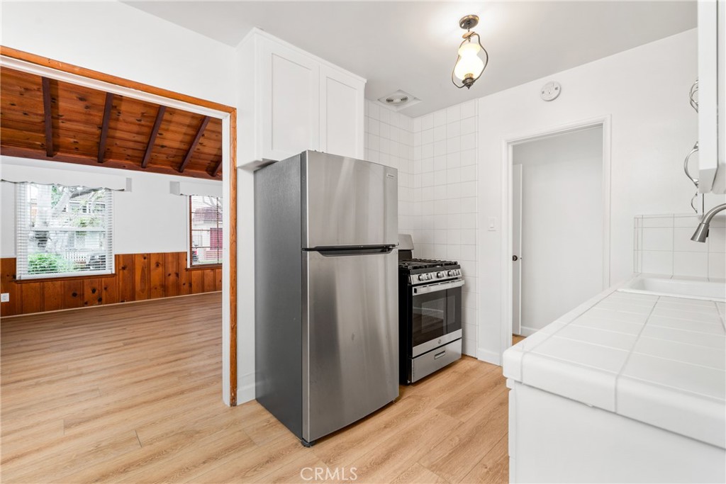 B7a4c833 A8c2 4b75 Be23 50dce5e8cbe2