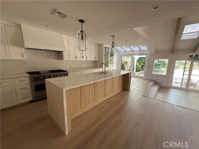 23128 PARK SORRENTO, Calabasas CA: https://media.crmls.org/medias/b7a54621-807f-49d2-a2bc-078597f6a8be.jpg