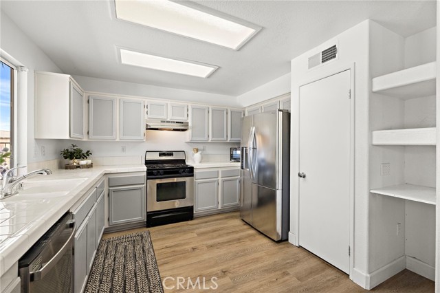 Detail Gallery Image 16 of 45 For 23023 Harbor Seal Ct, Wildomar,  CA 92595 - 4 Beds | 2/1 Baths