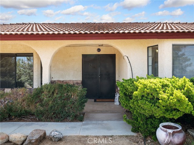Detail Gallery Image 2 of 40 For 10174 via Verde Ave, Pinon Hills,  CA 92372 - 3 Beds | 2 Baths