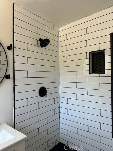 33140 Buena Vista Street, Lake Elsinore CA: https://media.crmls.org/medias/b7a81081-f806-4917-bdcd-288d4a4476ee.jpg
