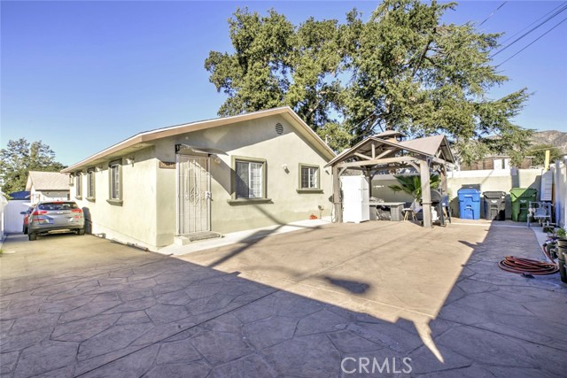 Detail Gallery Image 2 of 50 For 10531 Greenburn Ave, Sunland,  CA 91040 - 5 Beds | 4 Baths