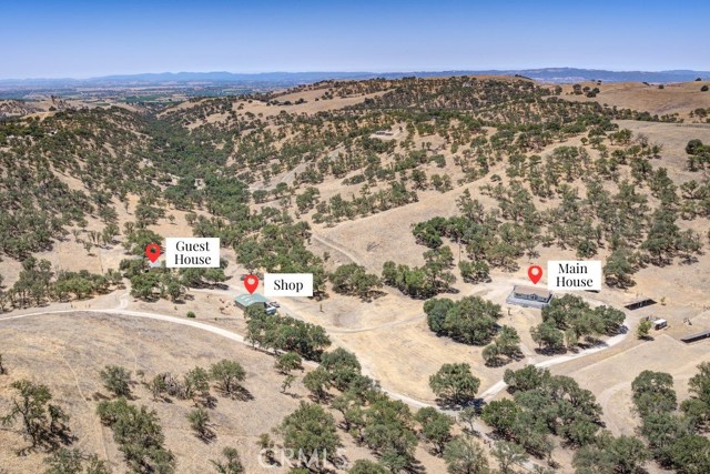 4920 Ranchita Vista Way, San Miguel CA: https://media.crmls.org/medias/b7aa28cc-cbf5-4226-b4f7-0f15993a668f.jpg