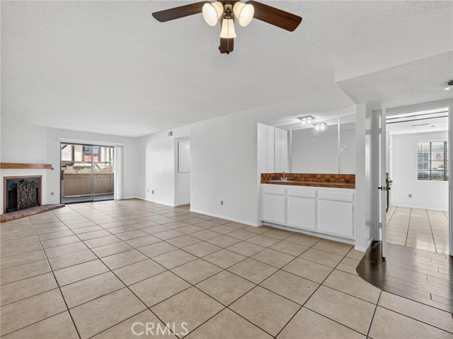 Detail Gallery Image 6 of 29 For 1419 W 179th #9,  Gardena,  CA 90248 - 2 Beds | 2 Baths