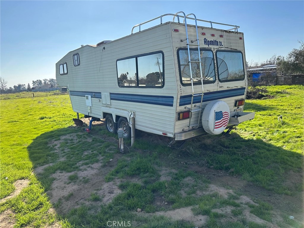 https://media.crmls.org/medias/b7ac1e10-bab0-4358-ab11-5de2fea9cebc.jpg?preset=X-Large