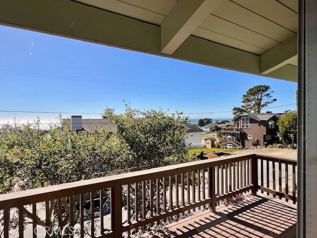 Detail Gallery Image 17 of 44 For 1950 Oxford Ave, Cambria,  CA 93428 - 3 Beds | 2 Baths