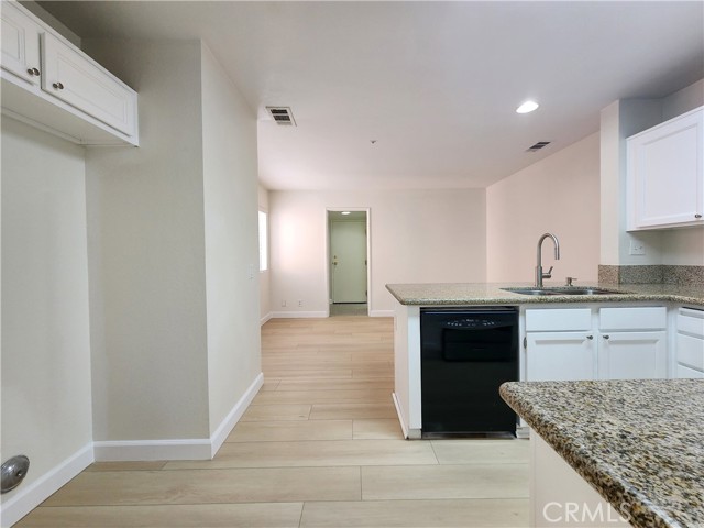 Detail Gallery Image 12 of 41 For 11289 Terra Vista Pkwy #C,  Rancho Cucamonga,  CA 91730 - 3 Beds | 2/1 Baths