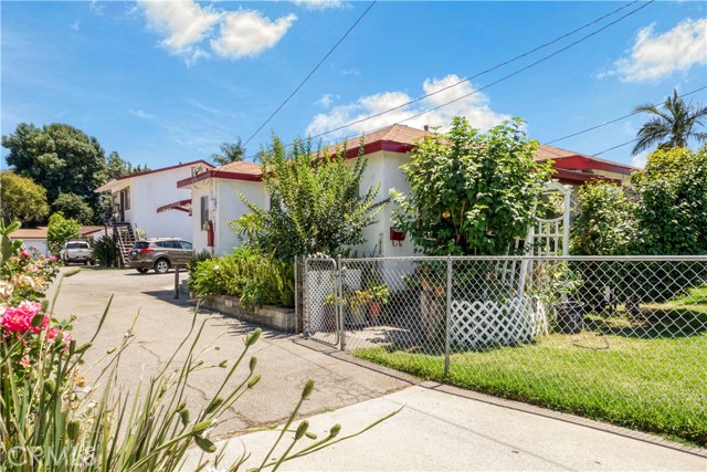 3452 Durfee Avenue, El Monte CA: https://media.crmls.org/medias/b7af1e40-edb0-474a-ae74-bb25ecaa9e37.jpg
