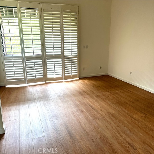 Detail Gallery Image 16 of 19 For 21931 Burbank #46,  Woodland Hills,  CA 91367 - 2 Beds | 2/1 Baths