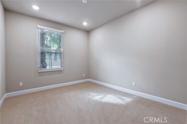 Detail Gallery Image 20 of 24 For 19109 Azul Ln, Huntington Beach,  CA 92648 - 4 Beds | 2/1 Baths