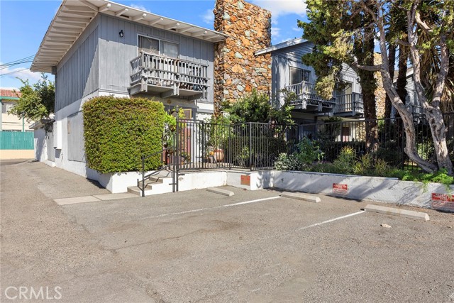 Detail Gallery Image 25 of 29 For 313 N Acacia #C, Fullerton,  CA 92831 - 2 Beds | 1/1 Baths