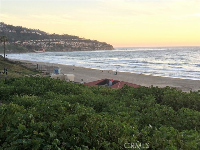 Detail Gallery Image 20 of 20 For 191 Calle Mayor, Redondo Beach,  CA 90277 - 3 Beds | 3 Baths