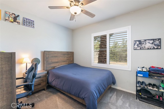 33192 Vermont Road, Temecula CA: https://media.crmls.org/medias/b7b1b452-5232-491e-9f88-c6648894922c.jpg
