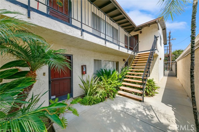 651 46th Street, Long Beach, California 90807, ,Multi-Family,For Sale,46th,PW24210020