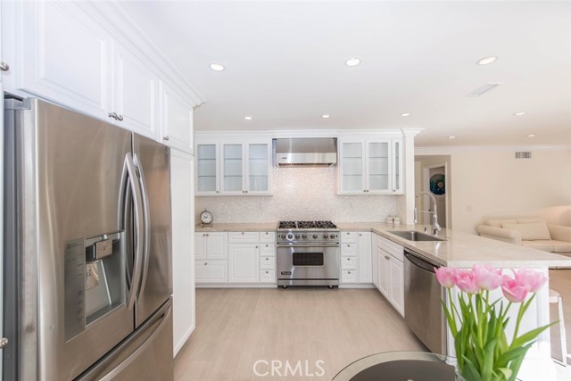 Detail Gallery Image 10 of 53 For 11 Wickland, Irvine,  CA 92620 - 4 Beds | 3 Baths