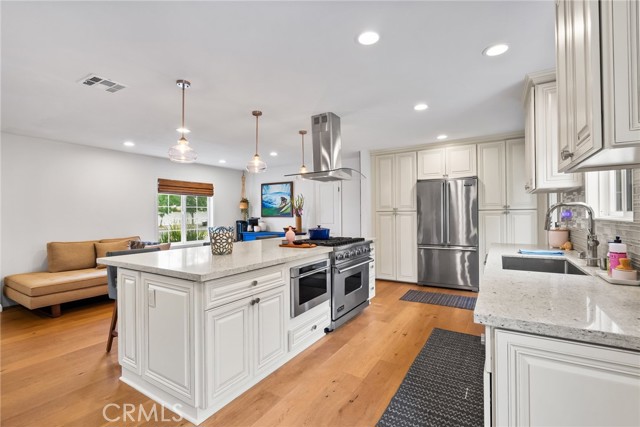 1161 Ravencrest Road, North Tustin CA: https://media.crmls.org/medias/b7b3ee3e-a61b-4d84-a7d2-84391da27615.jpg