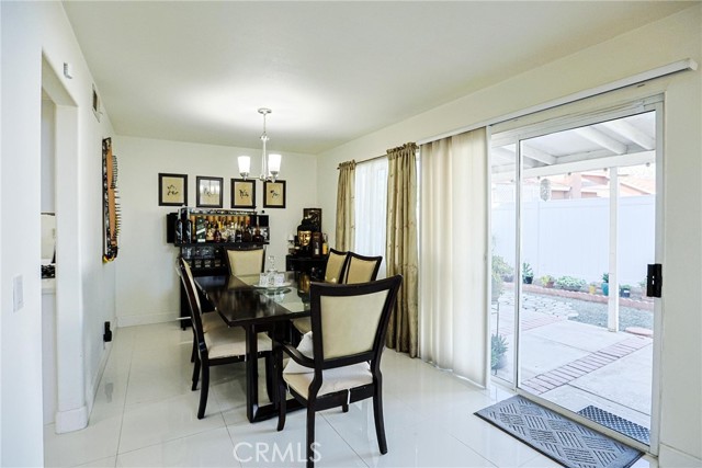 Detail Gallery Image 8 of 33 For 13079 Winterpark, Riverside,  CA 92503 - 3 Beds | 2/1 Baths