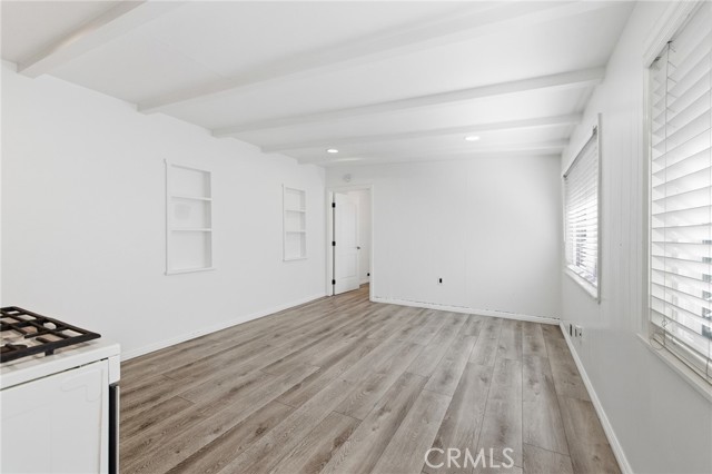 Detail Gallery Image 23 of 30 For 1300 Bluebell, Oxnard,  CA 93036 - 4 Beds | 2 Baths