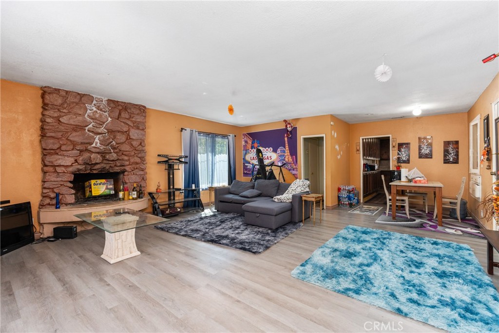 MLS #CV25214338 image #1