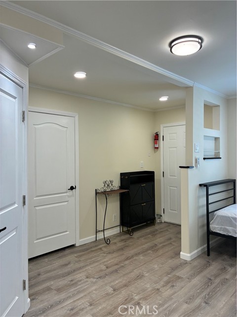 15202 Lorne Street, Panorama City CA: https://media.crmls.org/medias/b7b74e14-8c58-4073-8204-a1e9a6bd2f10.jpg