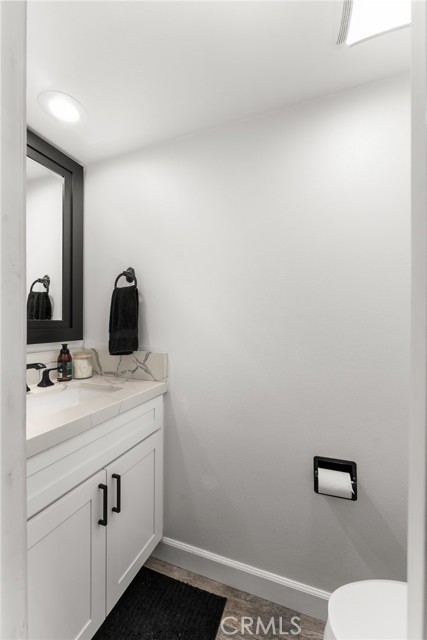 571 La Verne Street, Redlands CA: https://media.crmls.org/medias/b7b77270-0209-4727-be66-b49b32b0f83b.jpg
