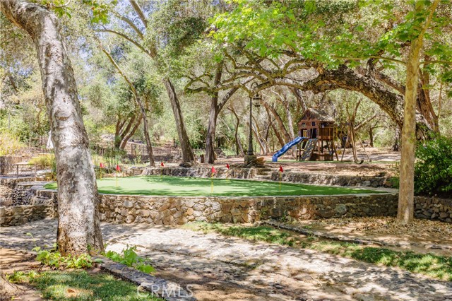 45200 Oak Manor Ct, Temecula CA: https://media.crmls.org/medias/b7b7ad15-fec8-4d95-bbc4-056b790f5bcd.jpg